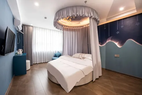 Kaibin Business Hotel (Leping People's Hospital)