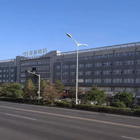 Lavande Hotel (Chifeng High Speed Railway Station)