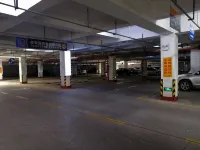 JI Hotel (Hancheng Weilaicheng) - parking