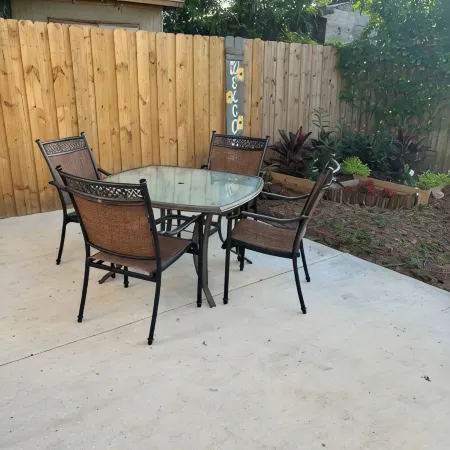 1 bedroom 1 bath apartment, private entrance