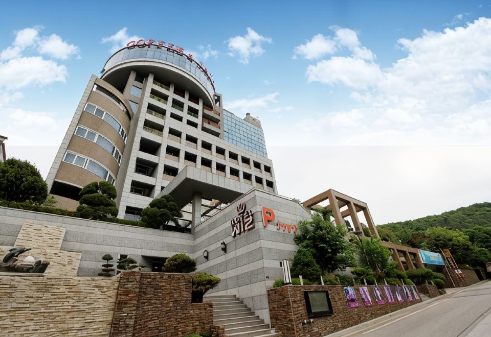 Hotel Wiz - Housity