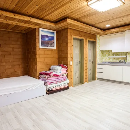 Jecheon Wolsong Garden Pension