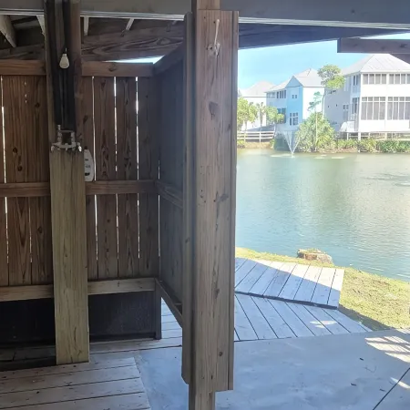 Cape Casa — Dog-Friendly End Unit · Lakefront Deck & Gulf Views · 1 Min to Beach