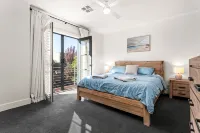 Executive Townhouse Near Heart of Adelaide City - Bungalow
