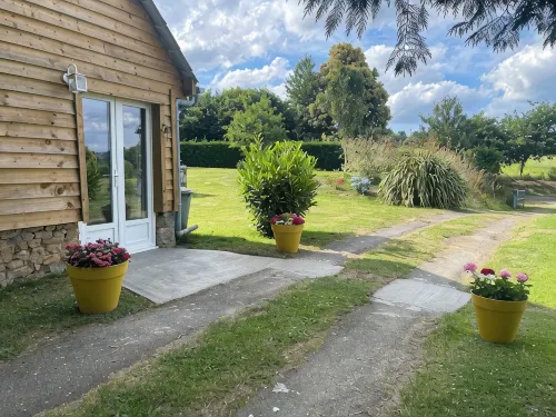 Charming 1-bedroom gite in delightful countryside hamlet with views