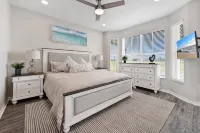 Exclusive Naples Getaway – Golf Course & Lake in Greenlinks at Lely Resort! - 4-Star