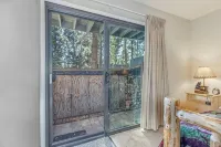 New Listing Pet Friendly 2-Bdrm Condo, Sleeps 5 . Ski to Lift , Near Bus Line.