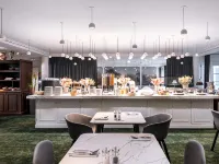 Aigle Noir Fontainebleau MGallery - breakfast
