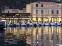 Hôtel du Centre Nautique Hôtels à : Bonifacio