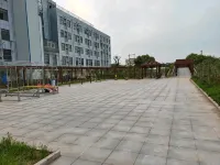 Hexian Yunshan Business Hotel - parcheggio