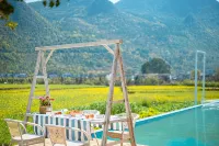 Zizailin Hostel - สระว่ายน้ำแบบอินฟินิตี้