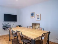 REF 606 Very nice renovated house, beautiful location overlooking the channel