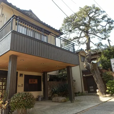 Minshuku Ginmatsu โรงแรมใกล้ศาลเจ้าอูตาซุ