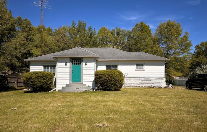 Charming 2-bedroom pet friendly house, close to Weko Beach & Wine Trail
