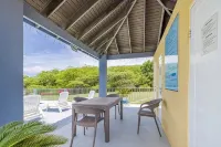 Top Floor Ocean View: Panoramic Ocean Views, Near Cayo Caracoles & Poblado - 3-Star