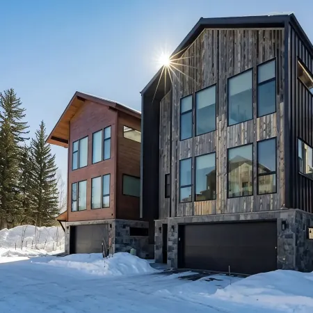 Modern Escape on the Blue