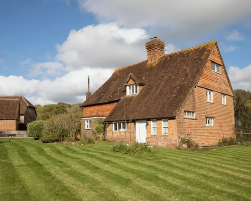 Grade 2 Listed Rural Farm House Hotels in Godalming