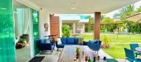 Pearl House Guarajuba Cond. Sea Paradise 100 Meters from the Semi-Private Beach!