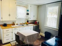 Spacious 4-bedroom house with AC, WiFi in Mansfield Hotels in Mansfield