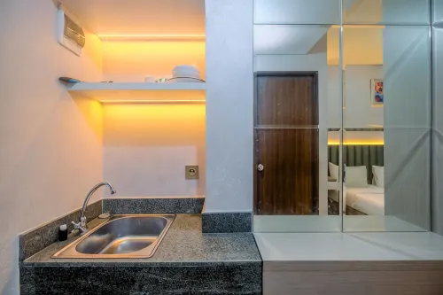 Nice and Comfy Studio at Transpark Cibubur Apartment By Travelio - 3 Yıldız