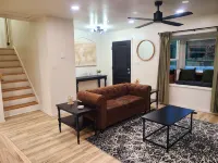 Beautiful, Cozy, and Spacious home- 3 mins from downtown