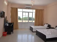 Thanh Nien Hotel - Vung Tau バックビーチ周辺のホテル