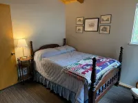 Cozy 2-bedroom cabin in South Shore of Hubbard Lake