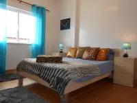 2 bedroom top floor apartment, swimming pool, Air-Con.