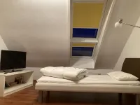 120 meters to the lake - studio-apartment with top equipment/3 bedrooms - Homestays