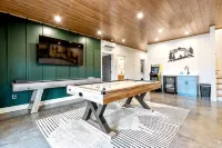 New Mtn View Cabin with Hot Tub and Games - Chalets