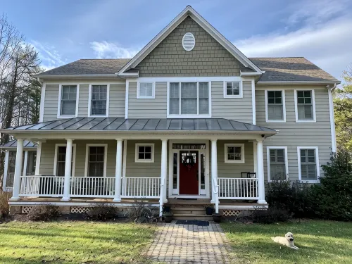 Large Lux Waterfront Home on 9 Acres with Sandy Beach and Beautiful Sunsets - Homestays
