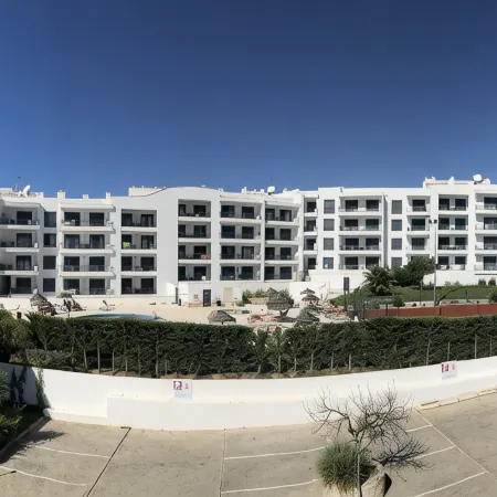 Apartment for 2-4 People, Pool, near the Beach