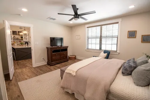 Beautiful 4/3 waterfront home with 2 master suites -  Habitaciones en casas particulares
