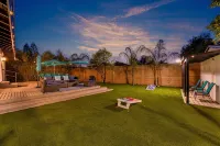 TROPICAL LUXURY OASIS Pool Spa Waterfalls Grotto 8 Bedrooms!