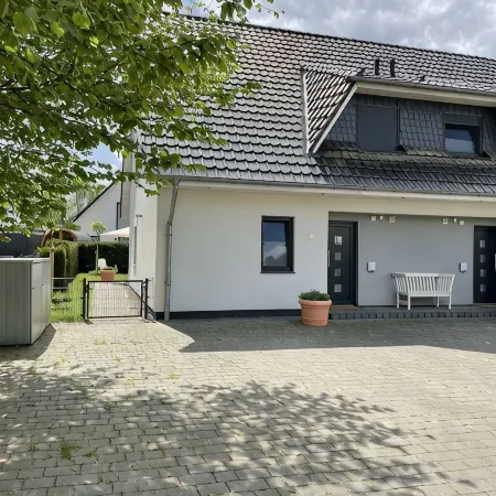 Villa Seebrise Comfort with fireplace, outdoor whirlpool, sauna and garden