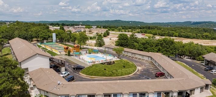 Lakeview Lodge - Getaways at Kimberling Crossing Hotels in Kimberling City
