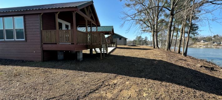 Cozy 102 Cabin 1 bdrm on Smith Lake Located beside Smith Lake Park Boat Ramp Hotels in Cullman County