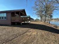 Cozy 102 Cabin 1 bdrm on Smith Lake Located beside Smith Lake Park Boat Ramp