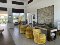 Amazing Ground Floor 2 BR Condo in Malmok close to Arashi Beach - 2성급