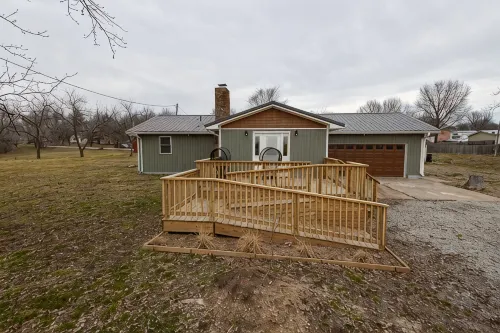 Quilter's retreat with 3 quilting spaces and 2 full bathrooms! - Wifi
