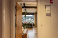 Amazing Downtown Loft, Sunsets, Dogs, Views