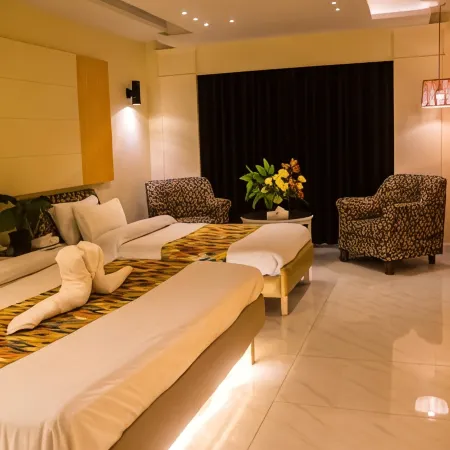 Metropole Hotel