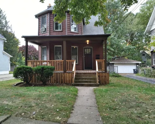 Cozy 1 Bedroom in Highland Square, pets welcome!! Hotels in Akron