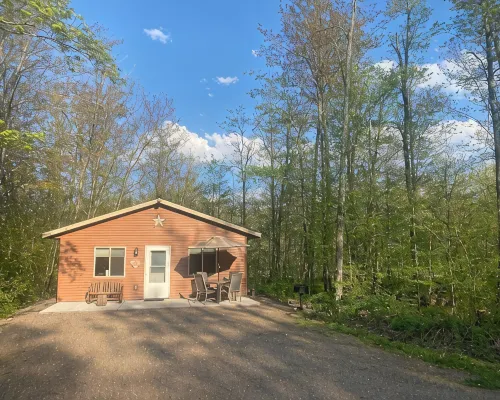 Sxs, Utvs and All! Access to Tuscobia Tr! Private Cottage! Dogs! Hotels in Sawyer County