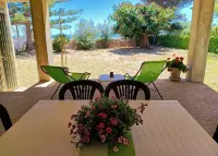 Panarea House - Detached cottage by the sea