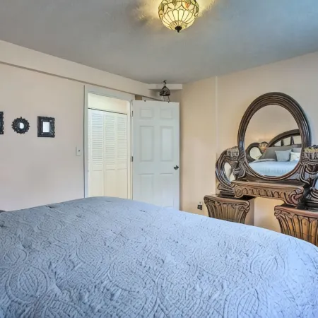 Grandma's House LA 1-bedroom apartment just 22 minutes to Lake Michigan