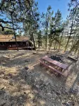 Secluded and Cozy Log Cabin /w Hot Tub + Fire Pit - Chalets