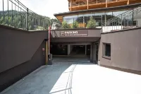 Freina Mountain Lifestyle Hotel - 駐車場