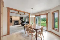Large Green Bay Packer Weekend House - 4-Star
