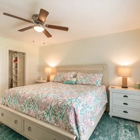🍹🌞 Coastal Getaway! Heated Pool, Private Patio, Fenced Yard, 5 miles to Beach!